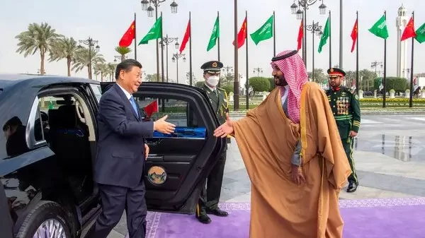 Xi Jinping visits Saudi Arabia, signs 34 investment deals