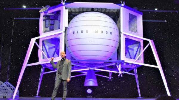 Blue Origin's Role in NASA's Lunar Missions Jeff Bezos Spearheads Lunar Lander
