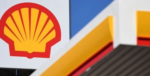 Goodbye Shell Pakistan Economic Crisis Claims Prominent Player