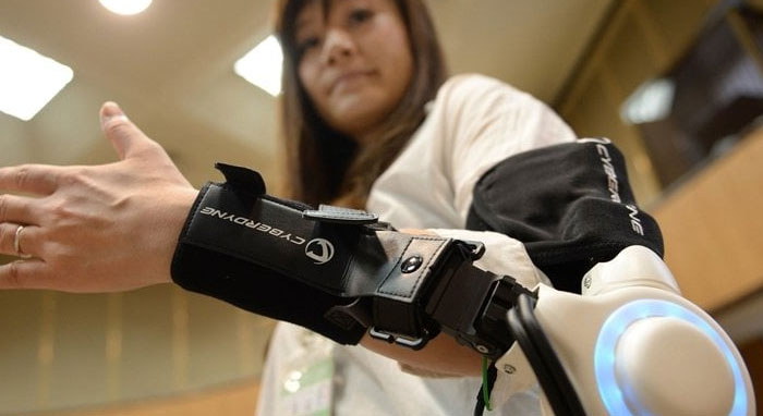 Japanese Scientists Unveil Dancing Cyborgs With Robot Arms