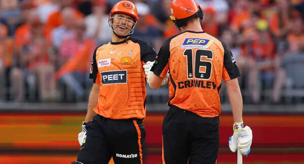 Perth Scorchers duo Zak Crawley and Aaron Hardie combined for an unbeaten 157-run stand to lift their side to a nine-wicket victory